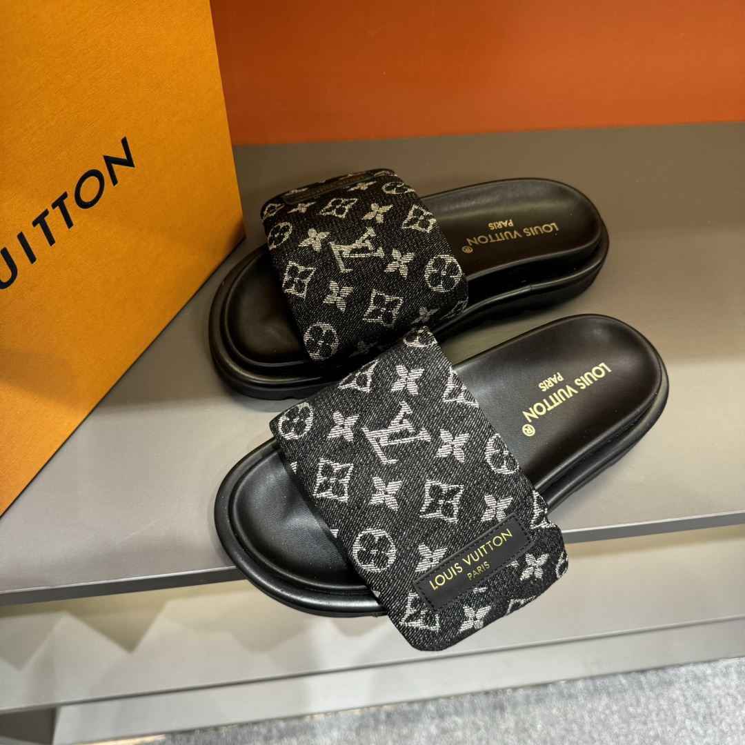 Louis Vuitton Slippers